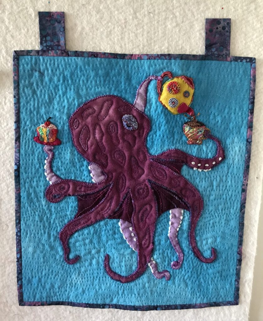 Quilt Show 2025: Ribbon Winners - McMurdo Nancy Tea for 8 JA5 e1762109390783