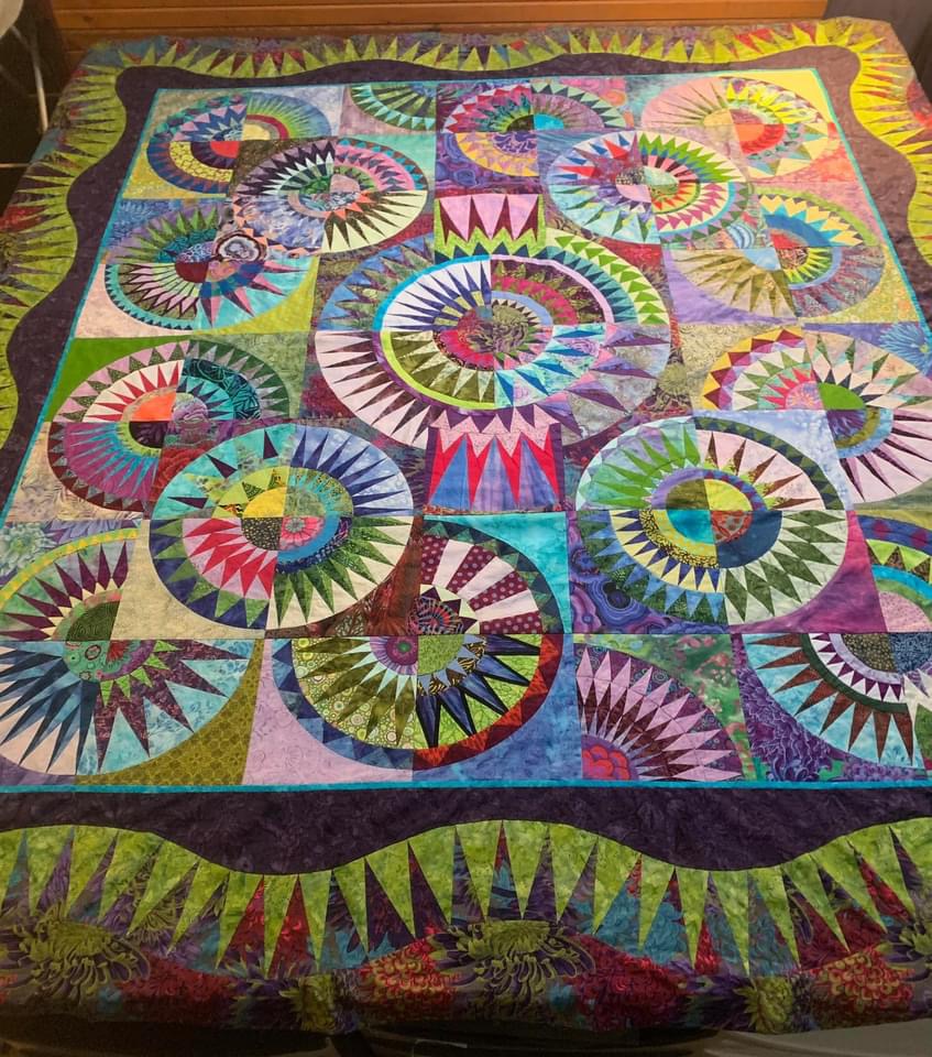 Quilt Show 2025: Ribbon Winners - White Lynda Dancing Partners JTP2